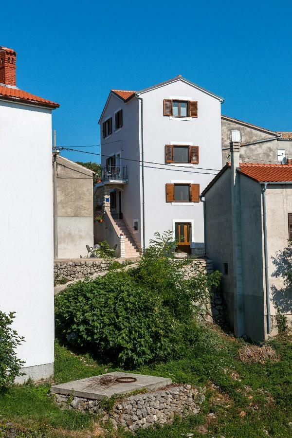 Muzic Apartament *